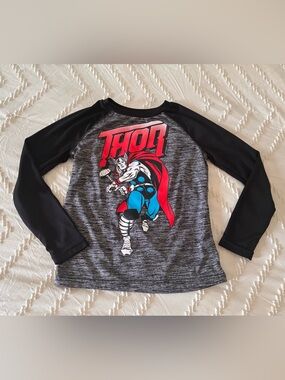 Thor Graphic Raglan Tee - Black & Heather Gray with Red Accent boys small 6
